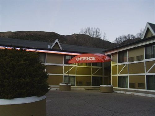 Adventure Inn - Glenwood Springs Ngoại thất bức ảnh